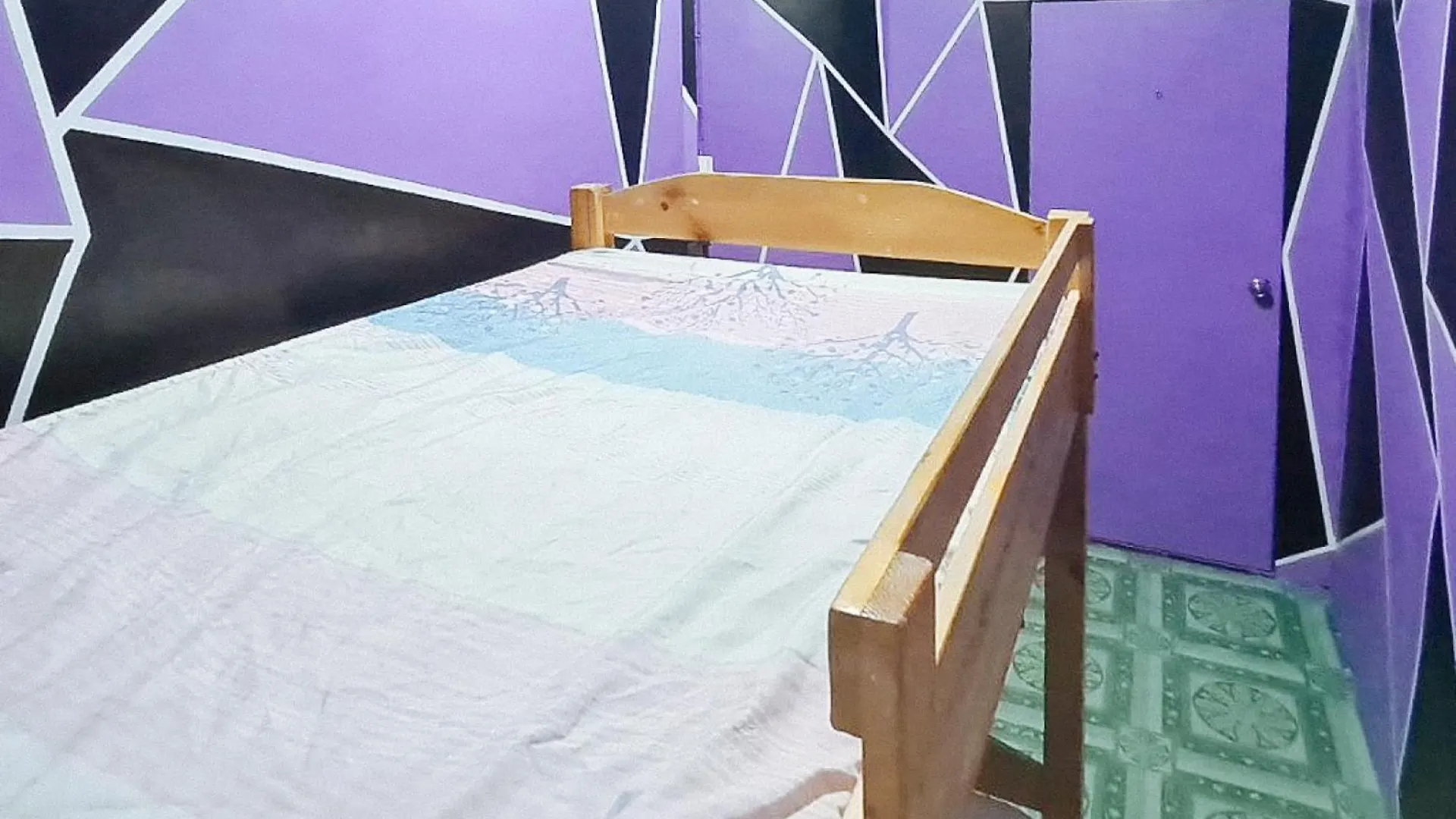 Hotel Yuzon Bedspace Transient Home & Staycation Paranaque City